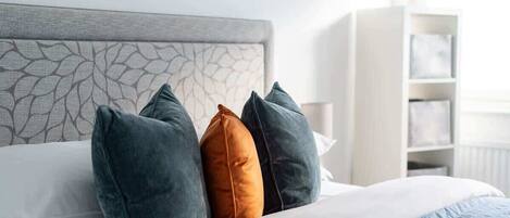 2 多间卧室、熨斗/熨衣板、旅行婴儿床、WiFi