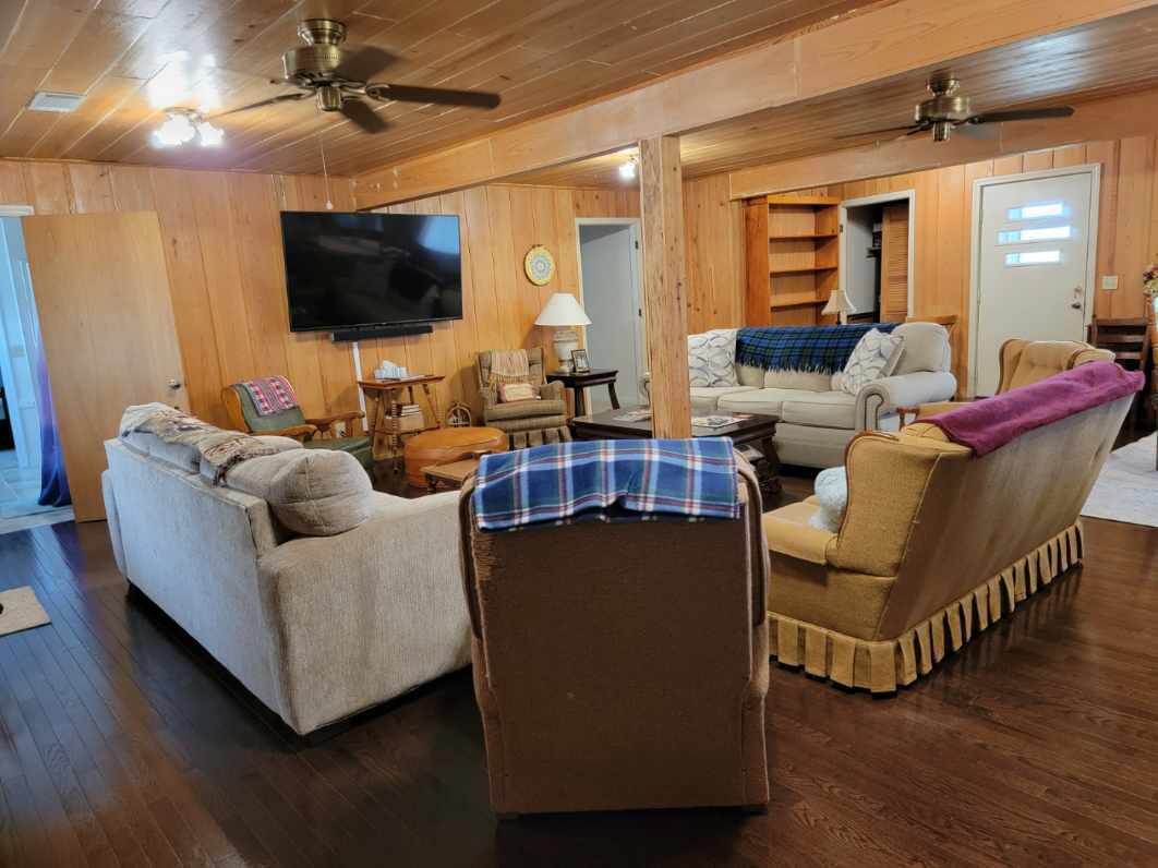 Ranch Style Cypress House with a View and Catch-N-Release Fishing