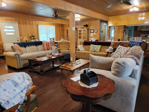 Ranch Style Cypress House with a View and Catch-N-Release Fishing