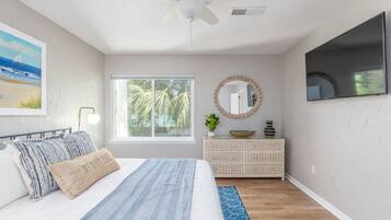 2 bedrooms, iron/ironing board, free WiFi, bed sheets