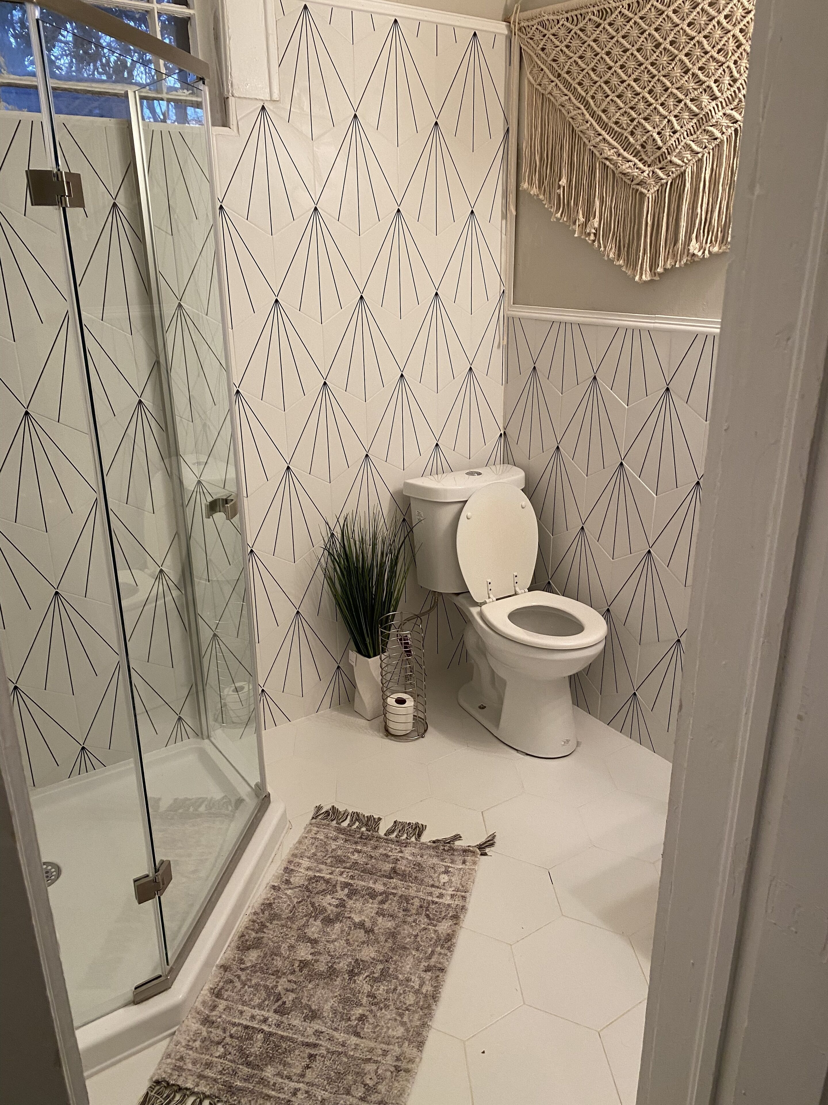 Cozy Boho Apartment ~5 mins from ✈️ Sleeps 4. Historical Area