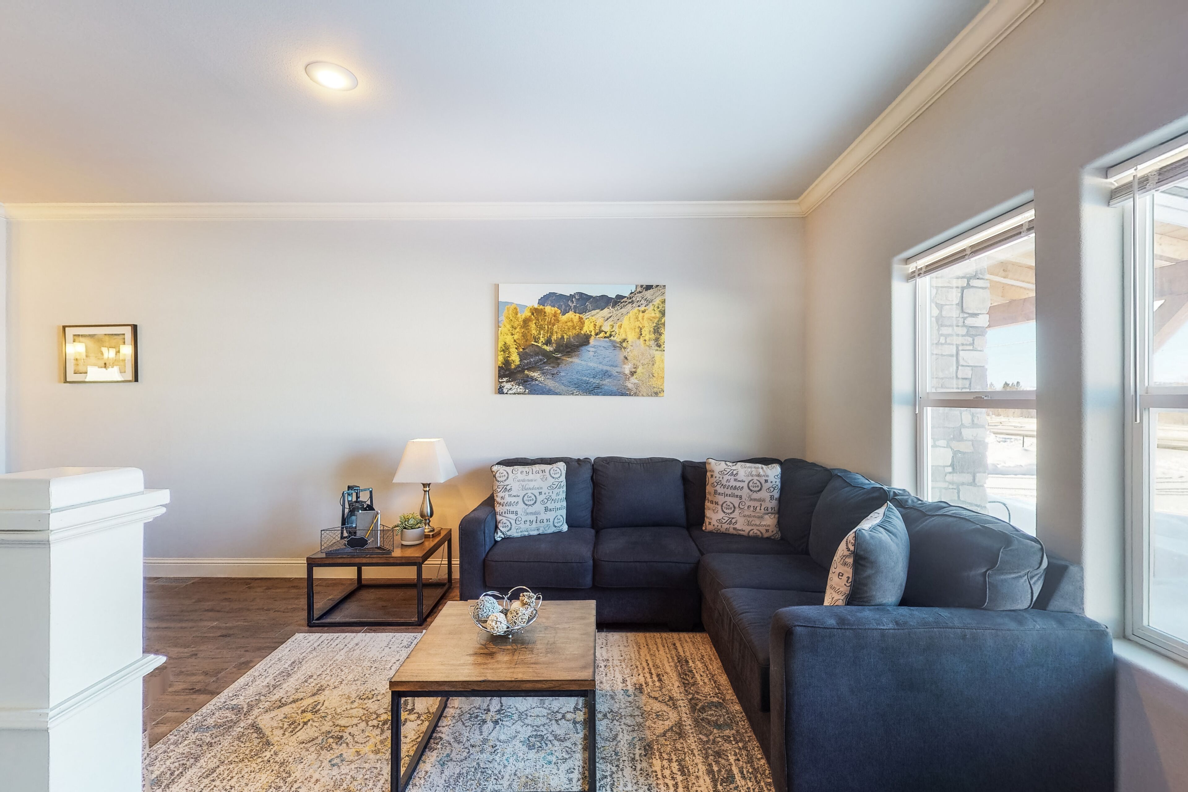 Modern, spacious home with private hot tub & W/D - great location