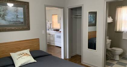 Close to all Amenities-Cabin 6