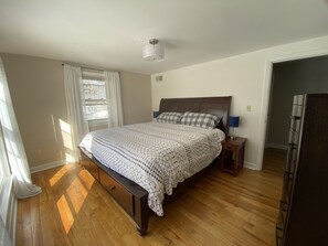 4 bedrooms, iron/ironing board, travel cot, WiFi