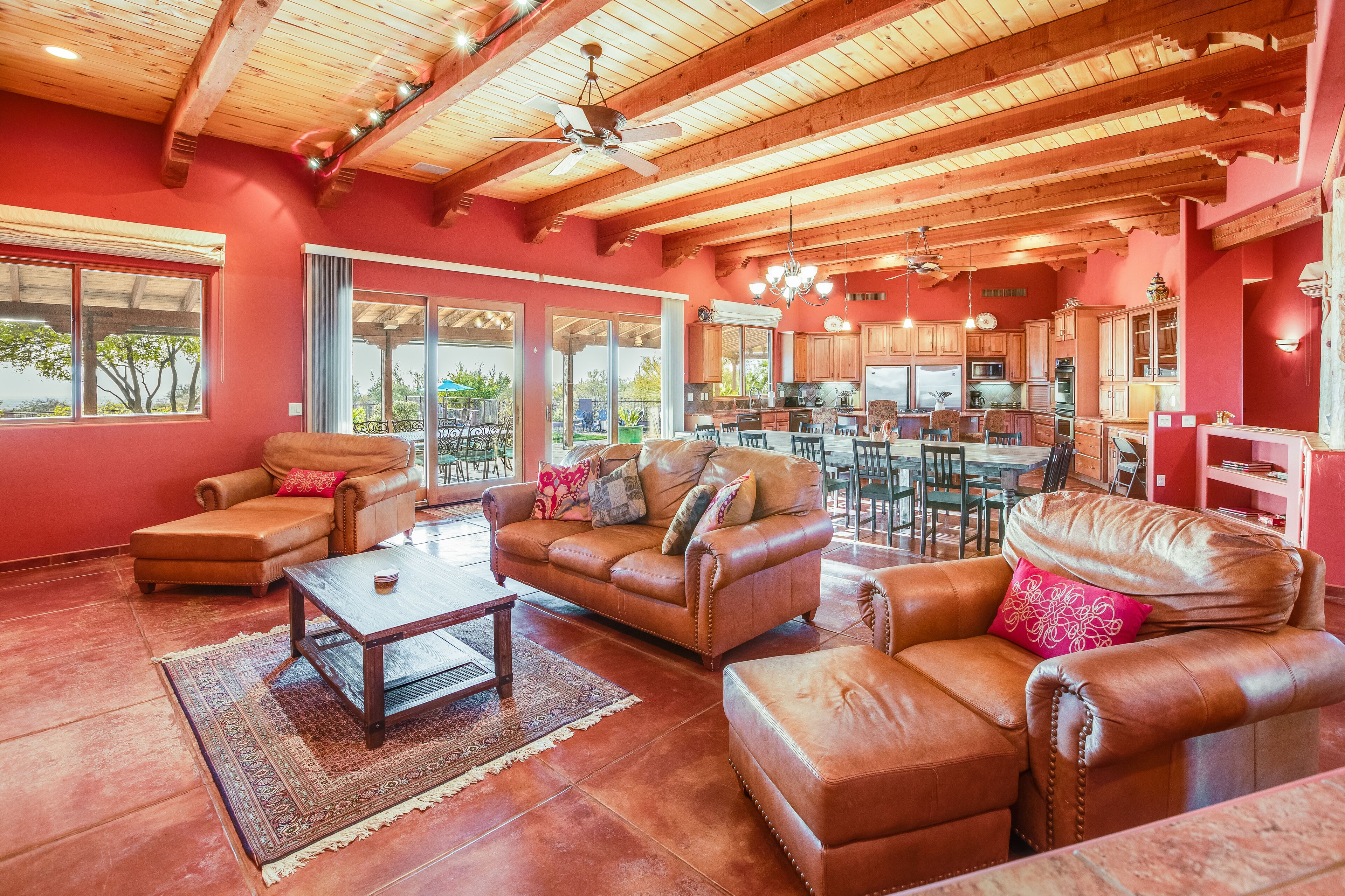 Exquisite ranch home with private pool, hot tub, gourmet kitchen, & patio