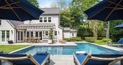 Secluded Oasis in East Hampton, Walk to Town, Bike to the Beach, with...