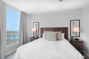 3 bedrooms, iron/ironing board, free WiFi, bed sheets - ⛱️Palms 2711 | Lagoon Pool+ Beach Nearby (Destin)