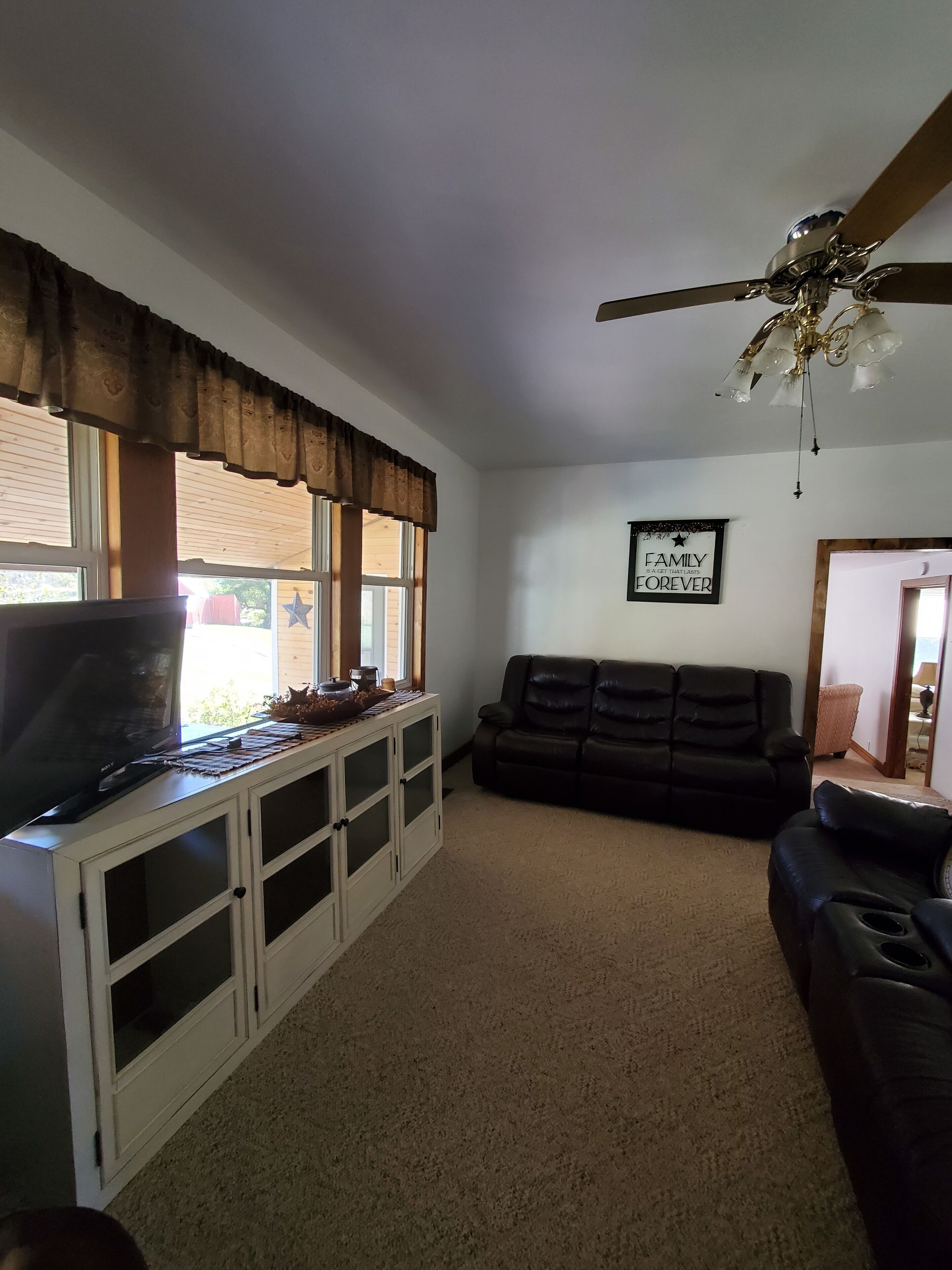 Country farm house located on 60 acres in  peaceful valley  by Fountain City WI