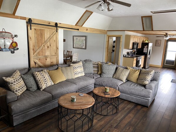 Smart TV, fireplace, computer monitors, printers