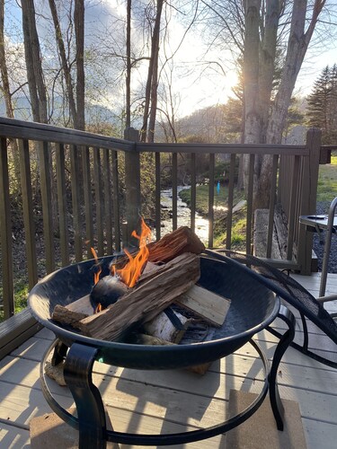 Mountain View Lodge One Level Easy Access Pet Friendly Family Gatherings