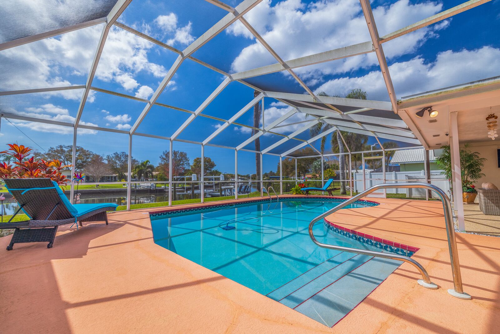 Private Pool Waterside Home in Clearwater