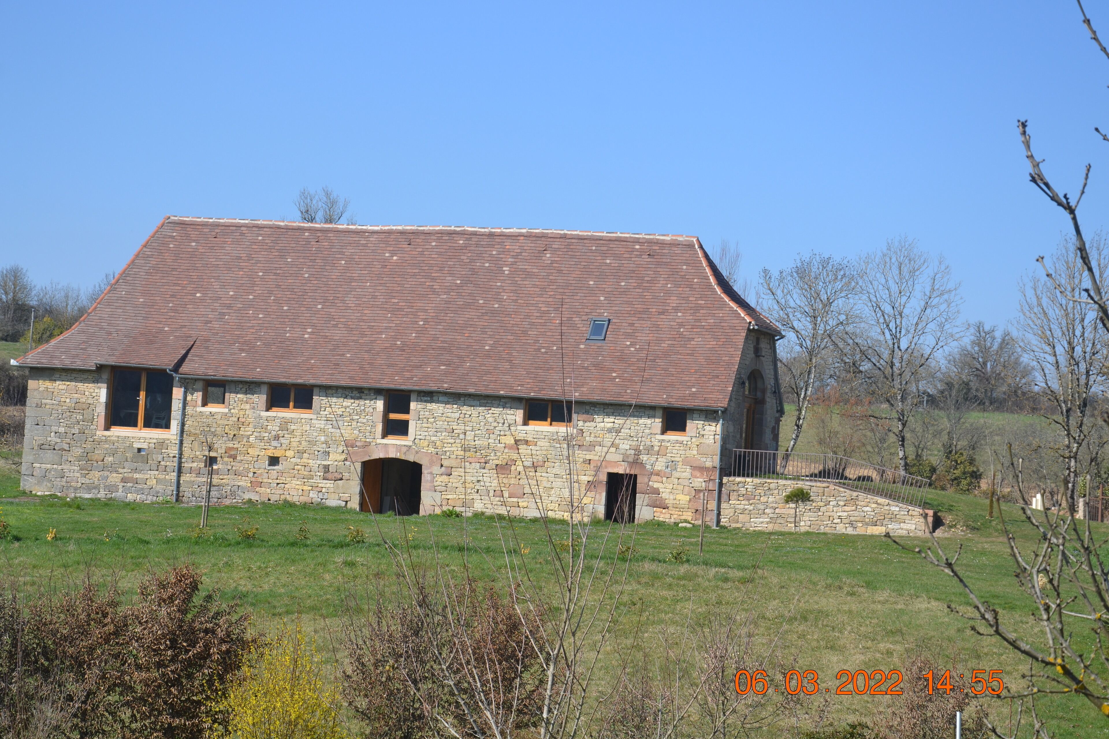 In the heart of the Lot 20 minutes from the city of Champollion (Figeac) and 45 minutes from Rocamadour