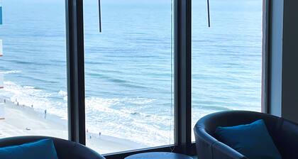 Lovely condo with nice ocean views from two balconies. Look no more!