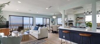 Surf View Bungalow with Outstanding Ocean Views!