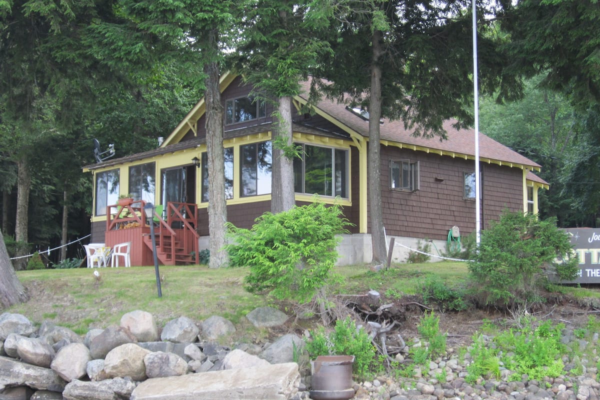House, Ensuite (Journey's End Lake House) | Exterior