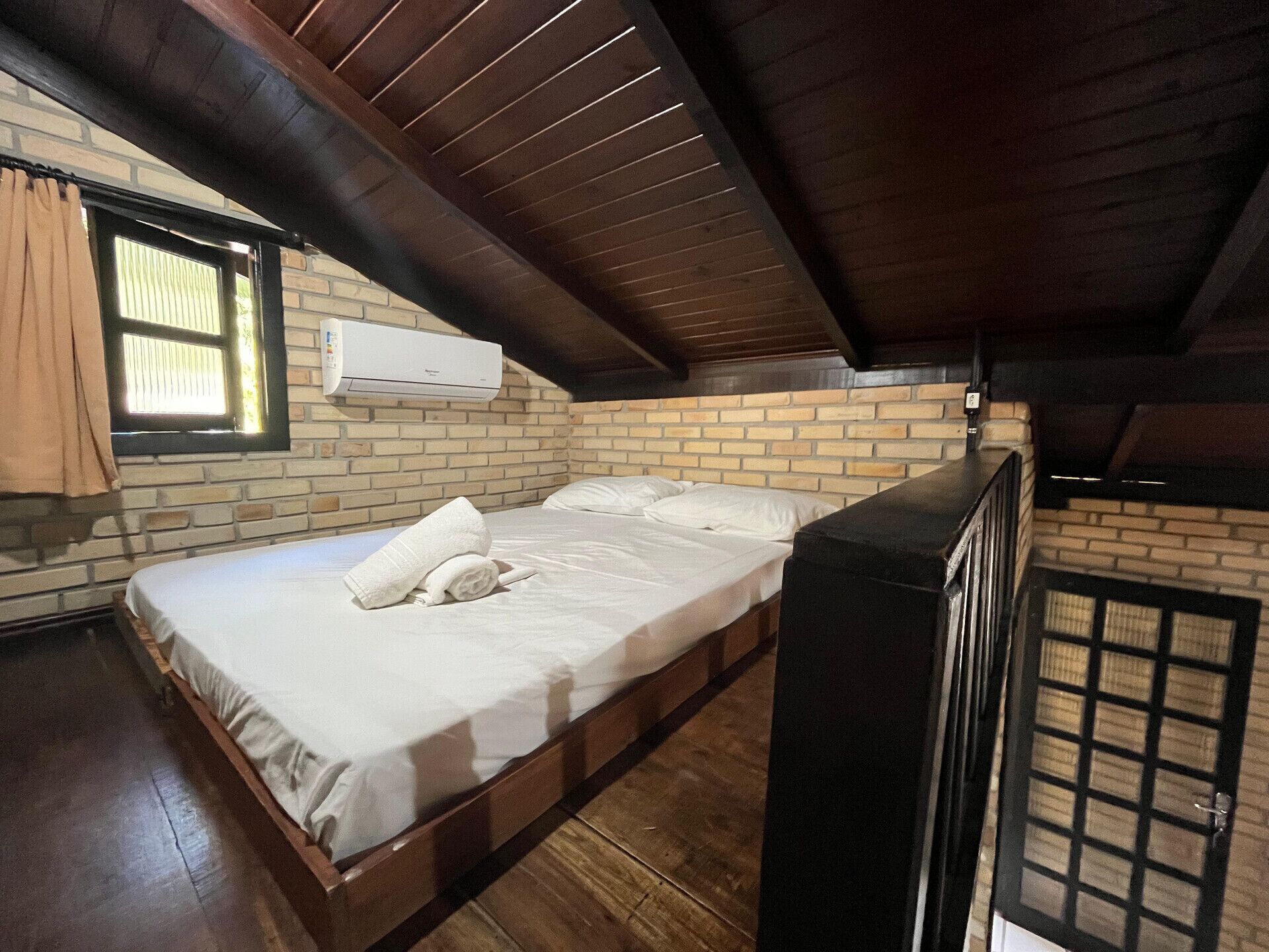 Con arredamento individuale, tende oscuranti