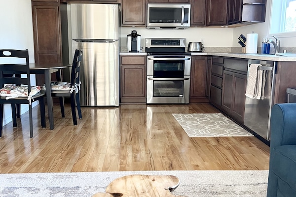 Refrigerador, microondas, horno, placa de cocina