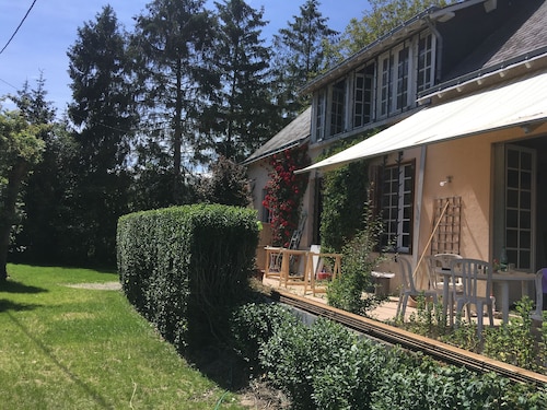 Behuard Peaceful house loire view