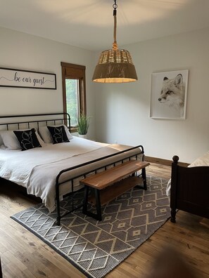 3 Schlafzimmer, Schreibtisch, Bügeleisen/Bügelbrett, kostenloses WLAN