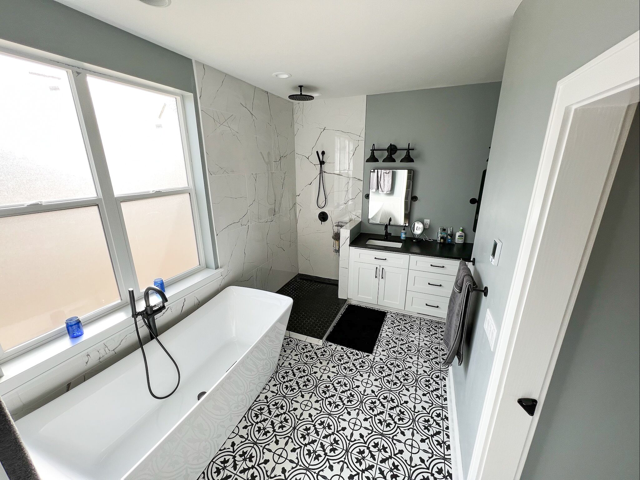 Newly Built: Gorgeous Pagosa Peak View Lakefront House