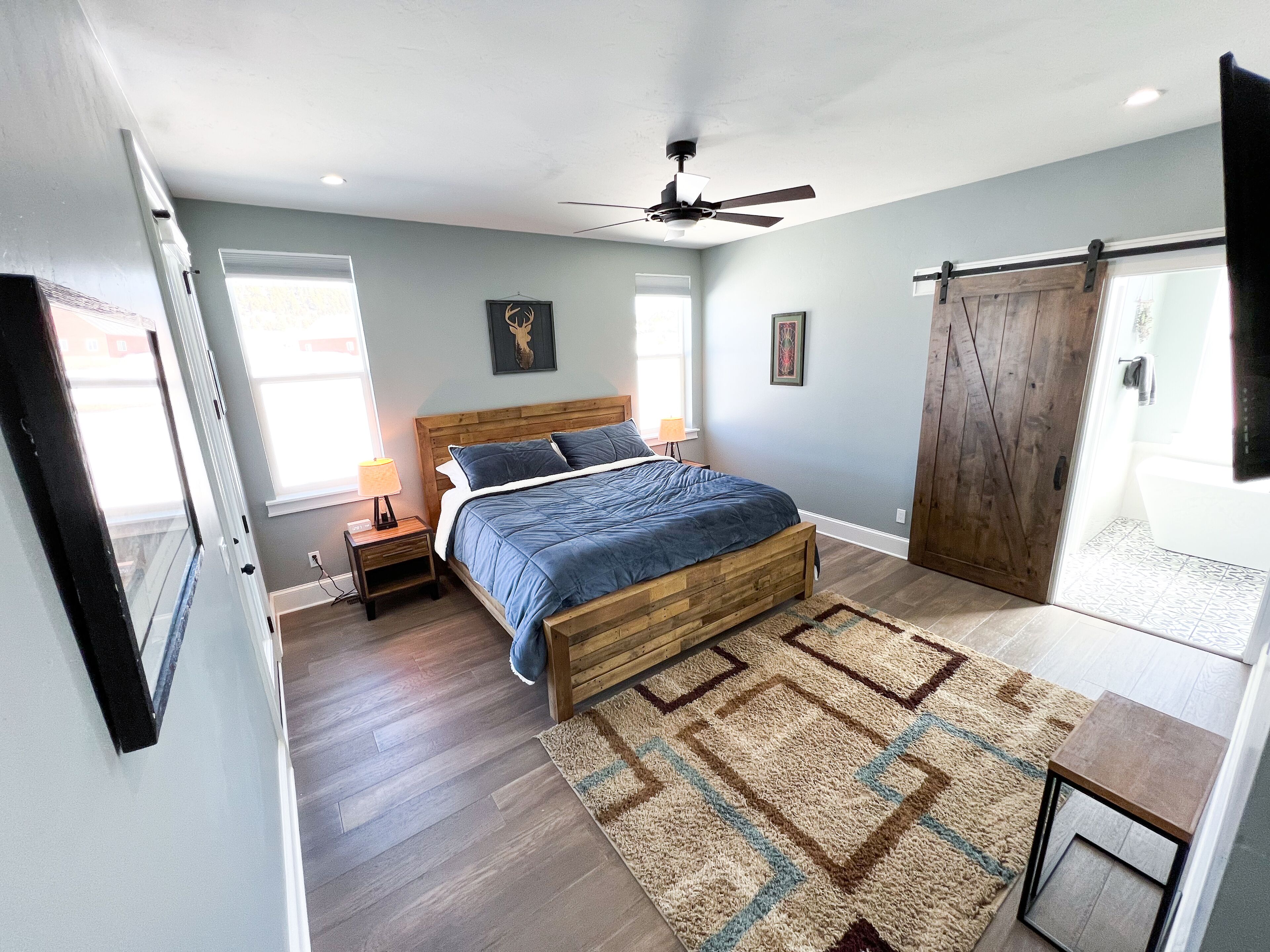 Newly Built: Gorgeous Pagosa Peak View Lakefront House