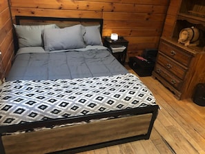 3 slaapkamers, een strijkplank/strijkijzer, reisbedje, gratis wifi