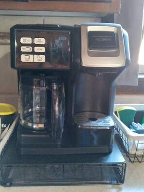 冰箱、微波炉、烤箱、炉灶