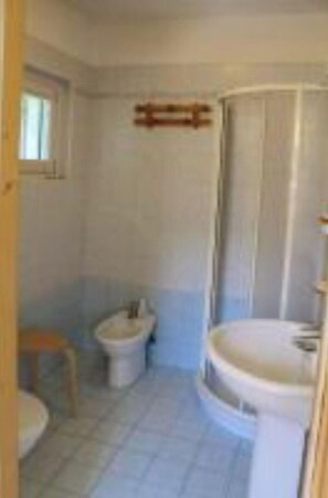 Douche, bidet