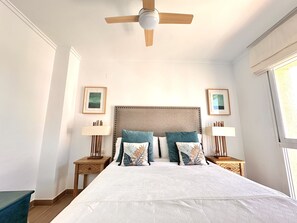 2 slaapkamers, een strijkplank/strijkijzer, gratis wifi, beddengoed