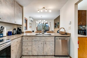 Fridge, microwave, oven, stovetop - Three-level townhome with WiFi, gas fireplace, foosball, & mountain-view decks (Sugar Mountain)