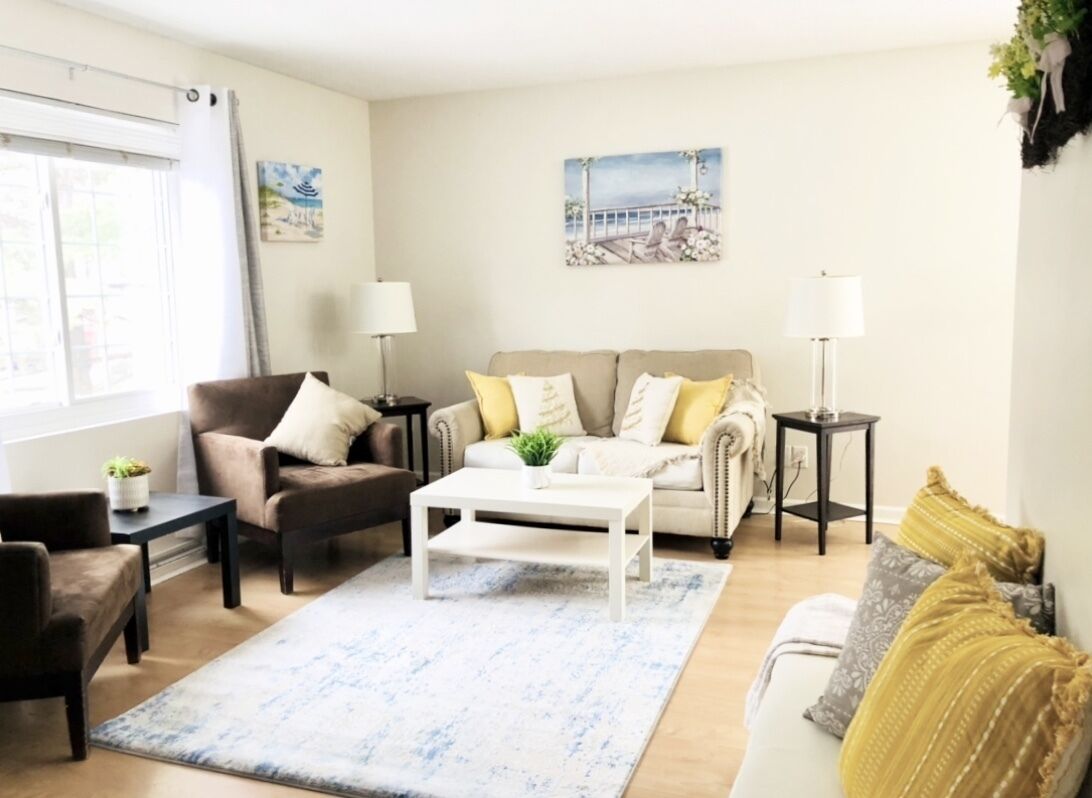 Charming 3 Beds/2 Baths Home- 2 miles to Lake Phalen