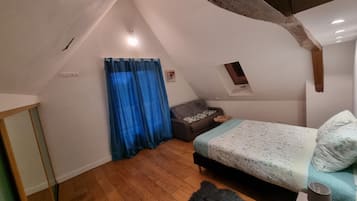 4 chambres, bureau, fer et planche à repasser, Wi-Fi gratuit