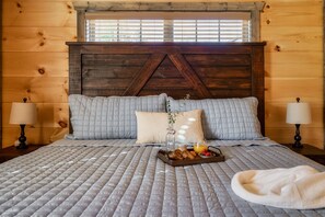 5 habitaciones, tabla de planchar con plancha y wifi gratis 