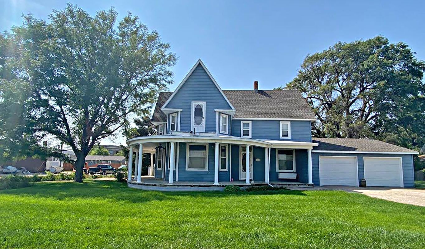 Beautiful Victorian in rural northwest Kansas
