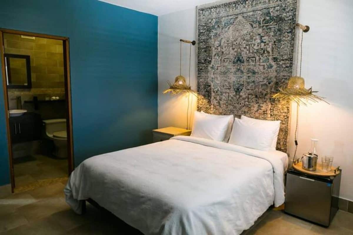 2 bedrooms, in-room safe, blackout drapes, iron/ironing board