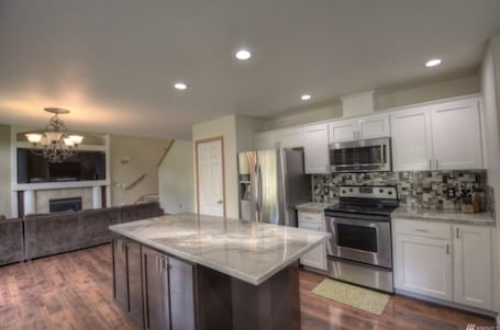 Fridge, microwave, oven, stovetop. Lovely residential home in the heart of Tumwater