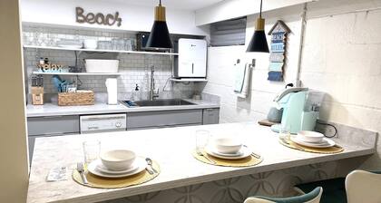 Beautiful Beach Theme Condo 1.5 Blocks From The Beach & Rehoboth Ave Fun