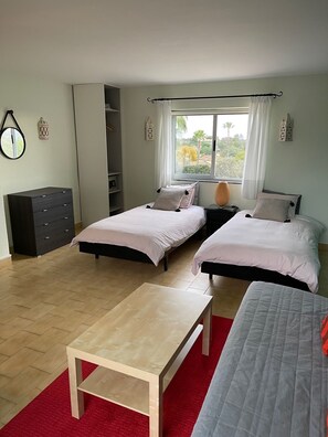 1 Schlafzimmer, Zimmersafe, Reisekinderbett, kostenloses WLAN