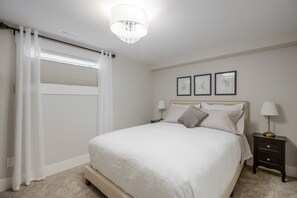 2 bedrooms, desk, iron/ironing board, travel crib