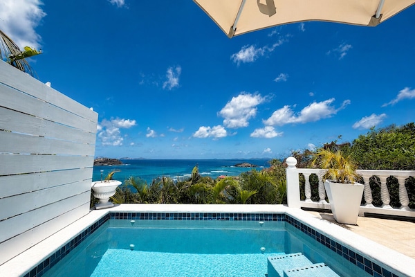 Enjoy your favorite drinks in paradise
