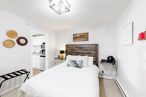 2 bedrooms, WiFi, bed sheets