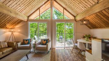 Téléviseur connecté, foyer, jeux vidéo