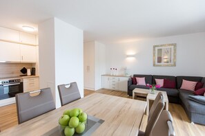 Unclassified image, 5 of 25, button - Maisonette-apartment Hafenparadies am Yachthafen , Optional mit Bootsliegeplatz Gegen Gebühr (haus (Plau am See)