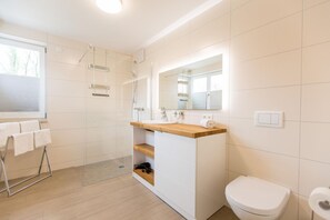 Unclassified image, 4 of 25, button - Maisonette-apartment Hafenparadies am Yachthafen , Optional mit Bootsliegeplatz Gegen Gebühr (haus (Plau am See)