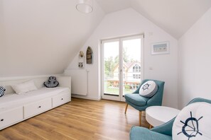 Unclassified image, 5 of 34, button