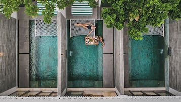 Outdoor pool, pool umbrellas, pool loungers