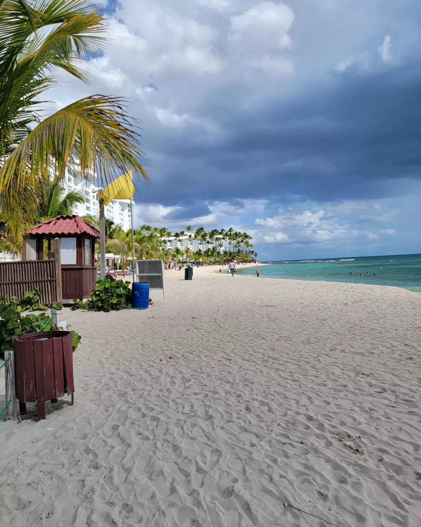 Beach nearby, beach towels