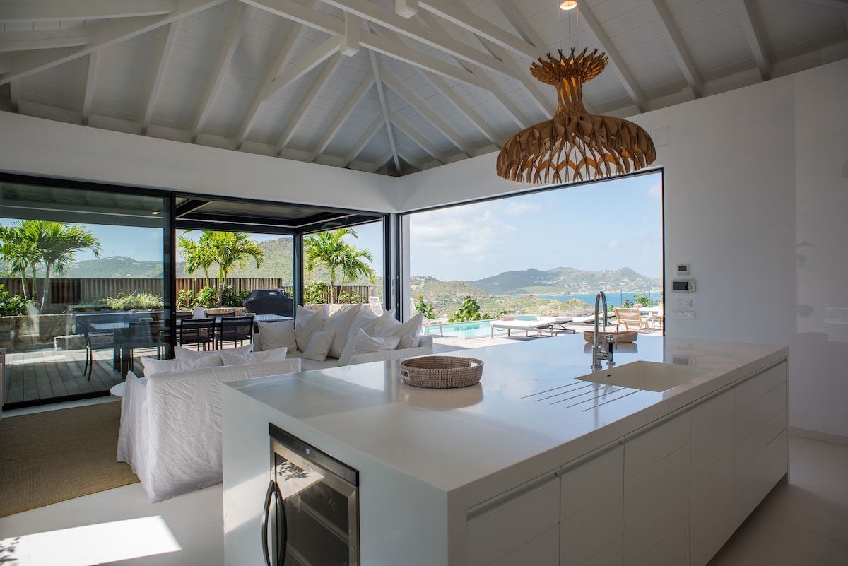 Private Pool Villa Rock