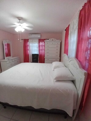 11 bedrooms, free WiFi