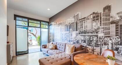 Modern Urban Row Home * Dog OK * AC
